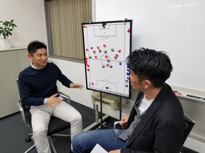対談ラボ】×坪井健太郎「スペインサッカーの原則はどうやって