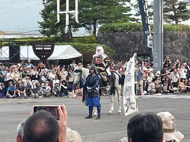 戦国ウラ話】上杉謙信の研究家が見た「謙信公祭」、来年の第100回に期待すること | SYNCHRONOUS シンクロナス