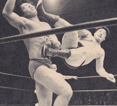 ジャンボ鶴田とジャイアント馬場、師弟関係に亀裂を入れた「1977年